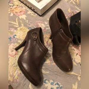 Reba, brown, booties